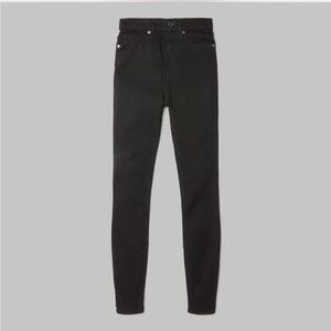 Everlane High-Rise Skinny Jeans in Black